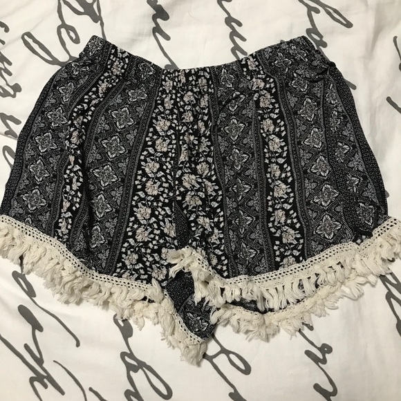 Flowy shorts - Picture 3 of 3